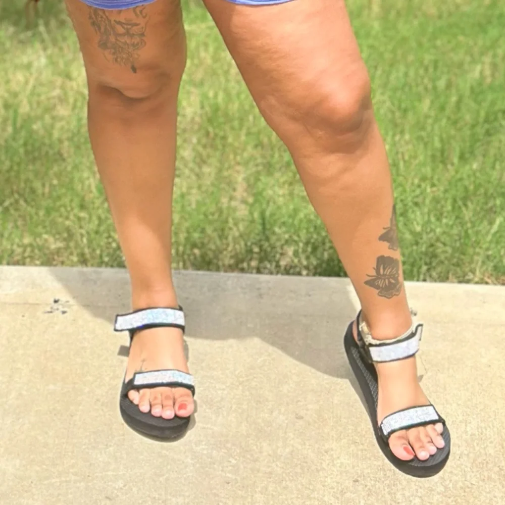 Sandals - Picture 2 of 3